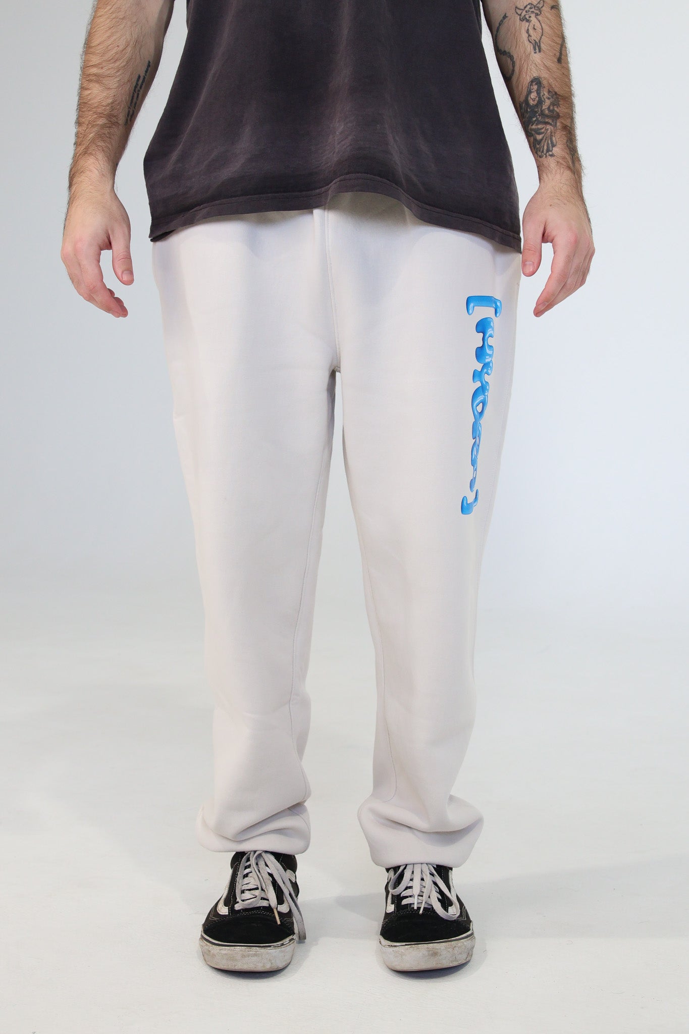 NEW WORLD Sweats